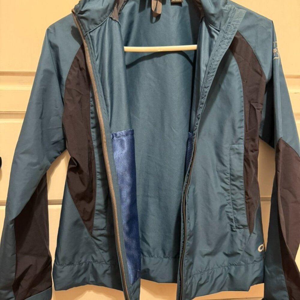 Lightweight Outdoor Research Jacket - image 5